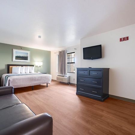 Hometowne Studios By Red Roof St. Louis - Airport/N Lindbergh Hazelwood Esterno foto